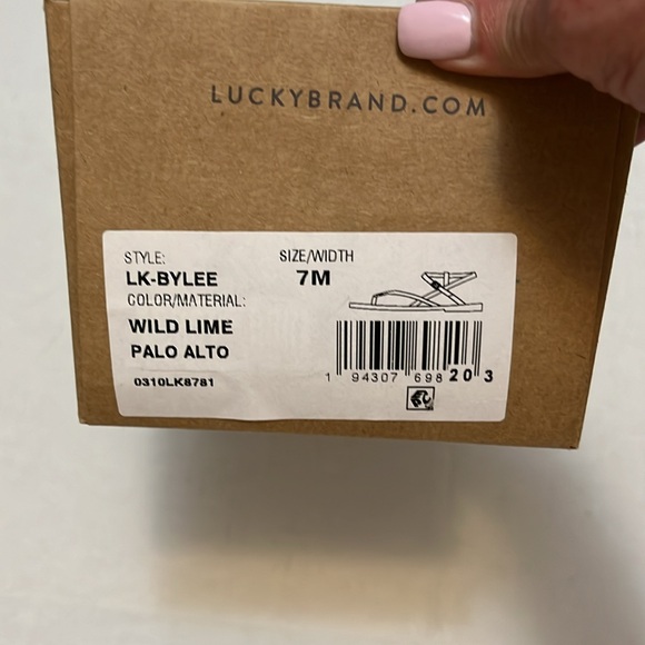 LUCKY BRAND BYLEE LIME LEATHER SANDALS SIZE 7 - Picture 3 of 11